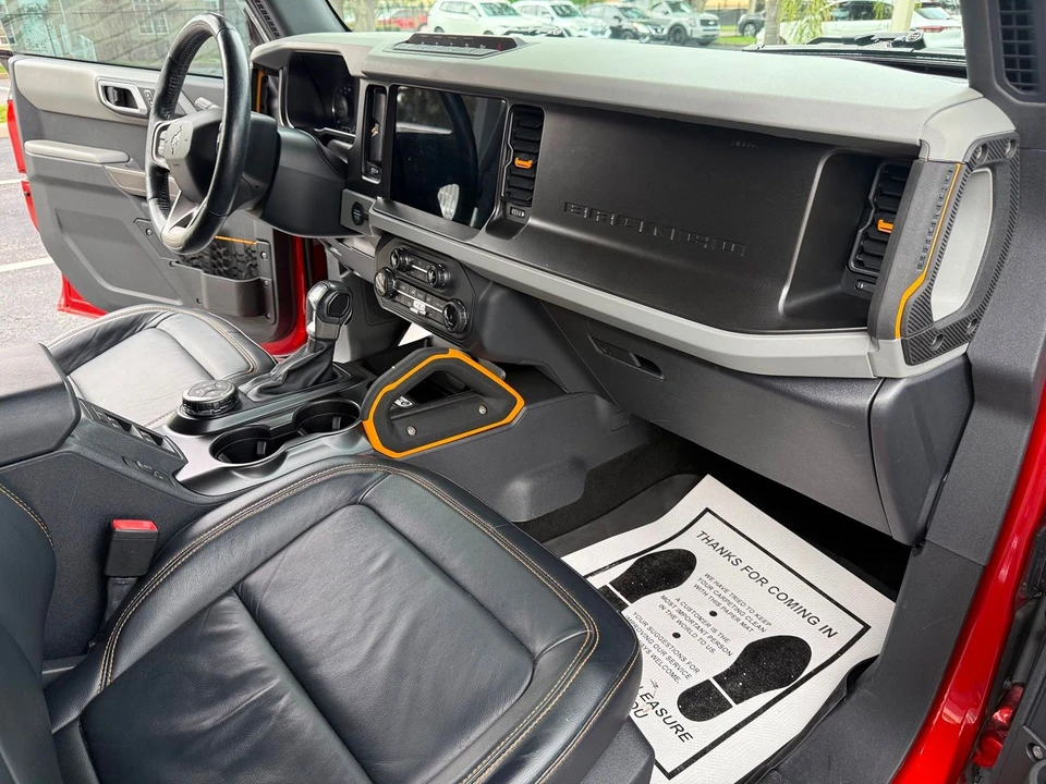 2022 Ford Bronco 6th Gen - Image 10 of 12