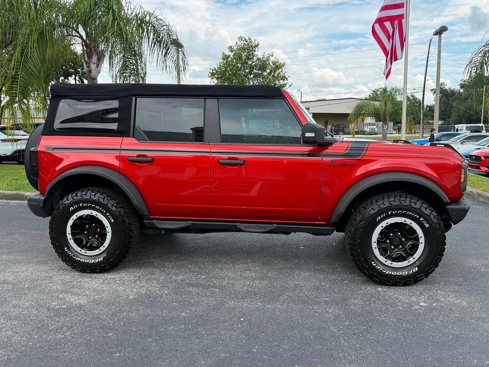 2022 Ford Bronco 6th Gen - Image 3 of 12