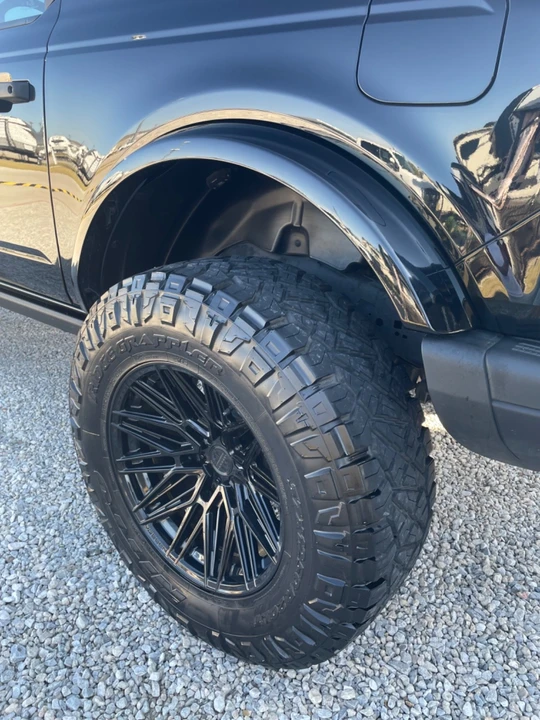 2022 Ford Bronco 6th Gen - Image 9 of 21
