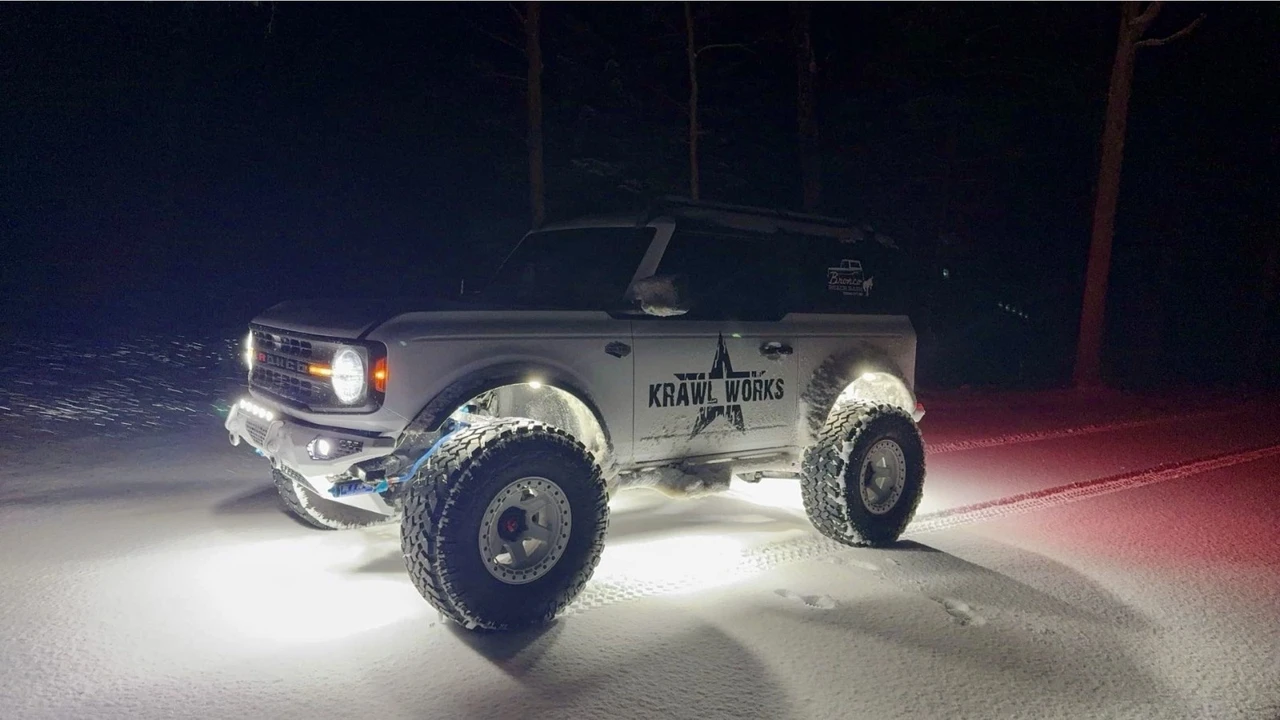 2022 Ford Bronco 6th Gen - Image 2 of 16