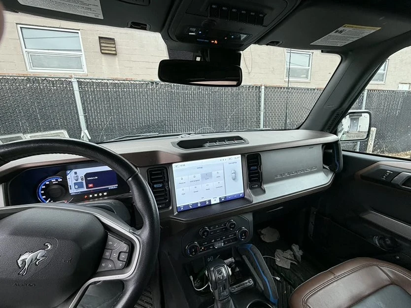 2022 Ford Bronco 6th Gen - Image 4 of 9