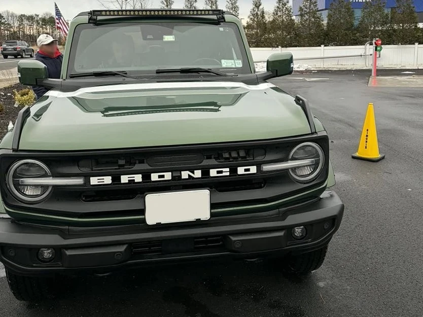 2022 Ford Bronco 6th Gen - Image 9 of 9