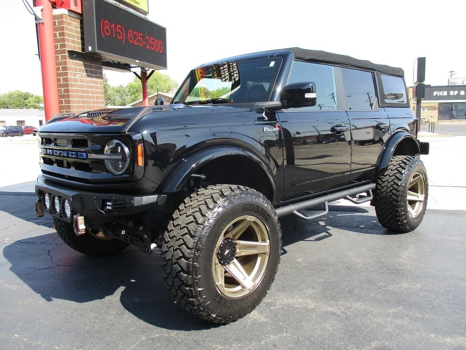 2022 Ford Bronco 6th Gen - Image 4 of 21