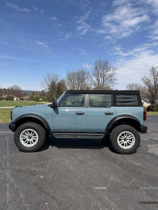2022 Ford Bronco 6th Gen - Image 2 of 24