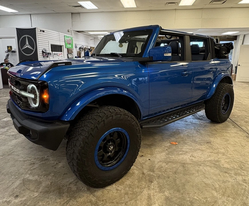 2022 Ford Bronco 6th Gen - Image 3 of 31