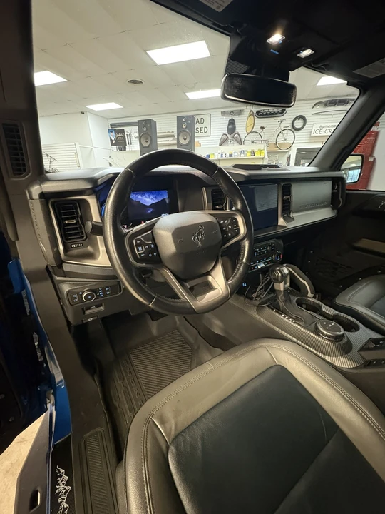 2022 Ford Bronco 6th Gen - Image 15 of 31