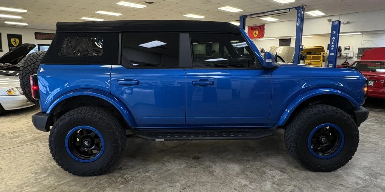 2022 Ford Bronco 6th Gen - Image 8 of 31