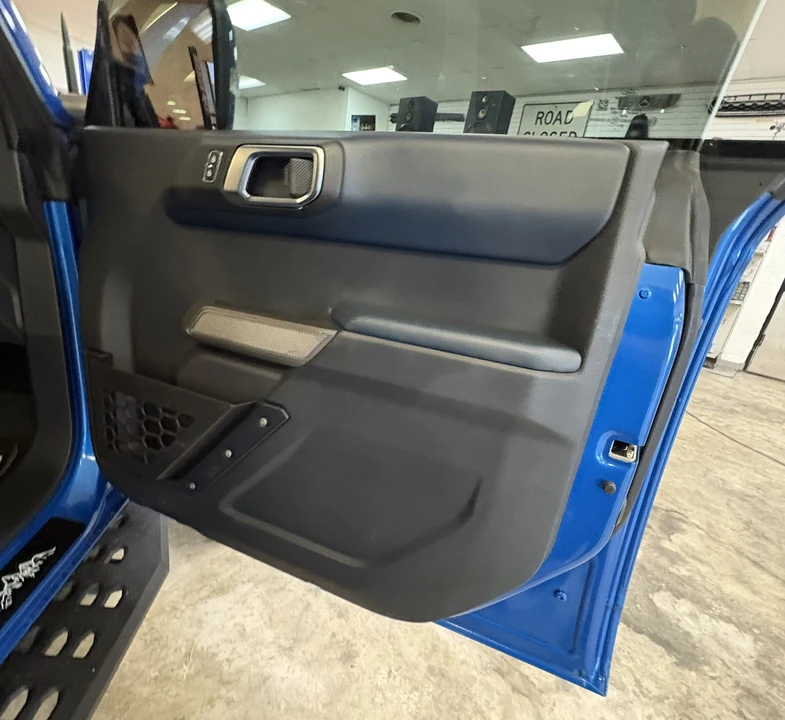2022 Ford Bronco 6th Gen - Image 25 of 31