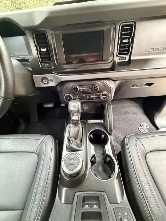 2022 Ford Bronco 6th Gen - Image 15 of 21