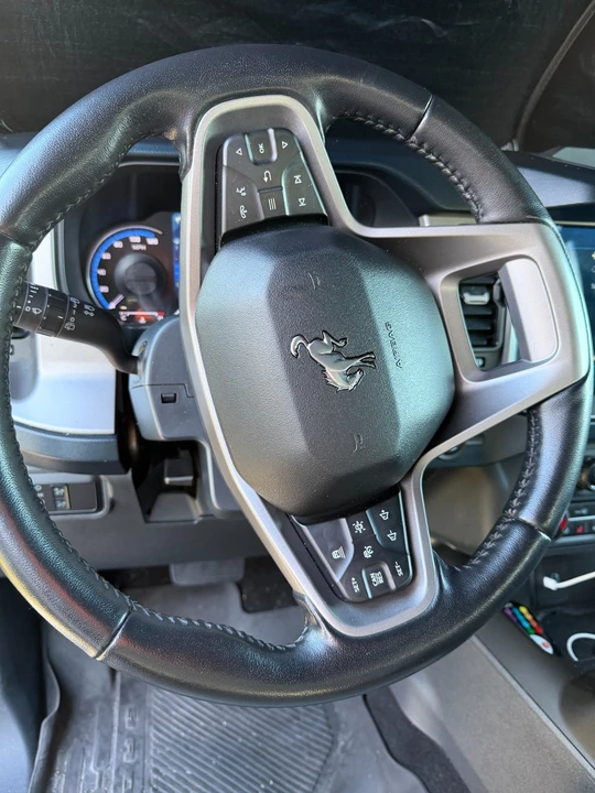 2022 Ford Bronco 6th Gen - Image 5 of 15