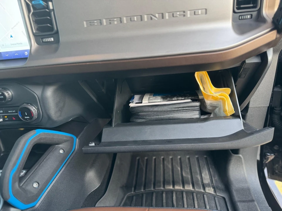 2022 Ford Bronco 6th Gen - Image 19 of 21