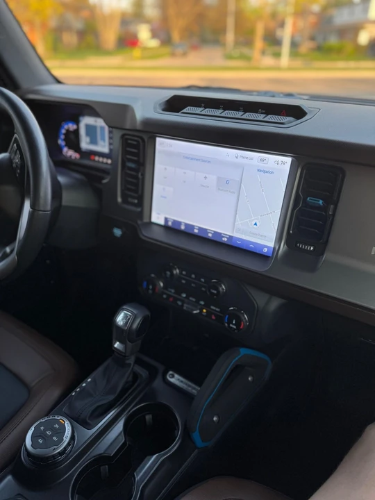 2022 Ford Bronco 6th Gen - Image 18 of 21