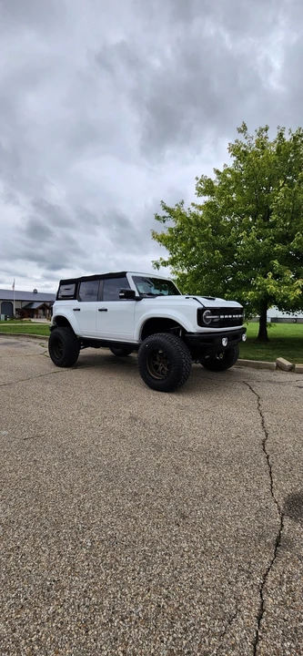 2022 Ford Bronco 6th Gen - Image 3 of 16