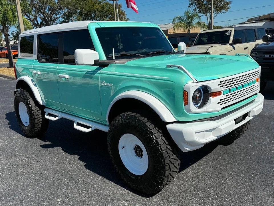 2022 Ford Bronco 6th Gen - Image 3 of 12