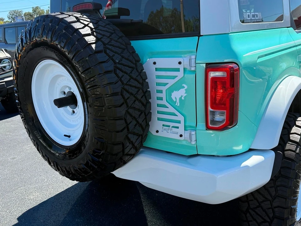 2022 Ford Bronco 6th Gen - Image 4 of 12