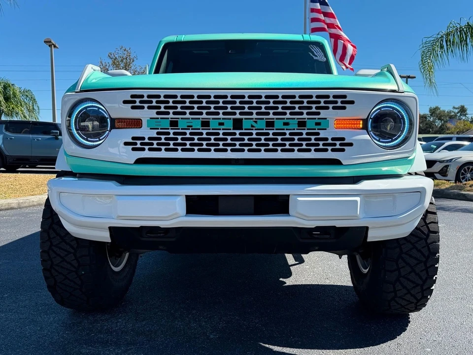 2022 Ford Bronco 6th Gen - Image 10 of 12