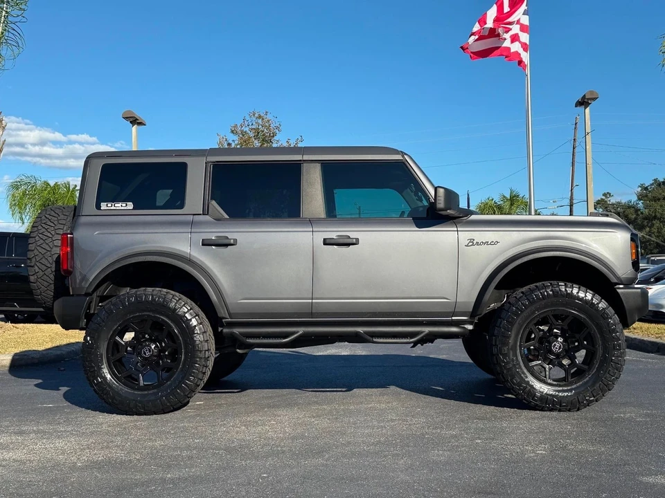 2022 Ford Bronco 6th Gen - Image 8 of 12