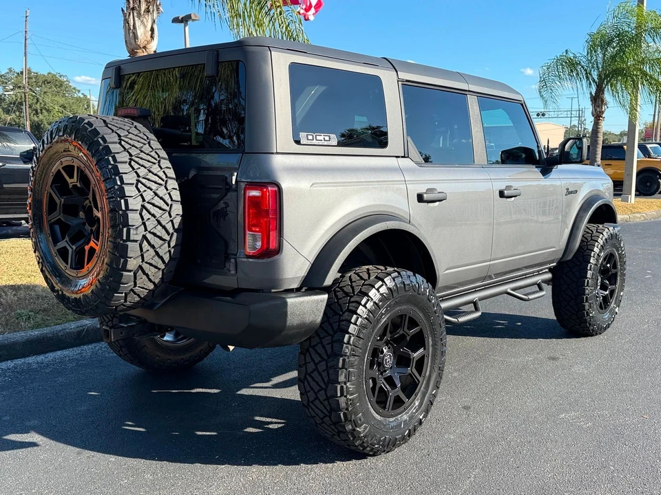 2022 Ford Bronco 6th Gen - Image 3 of 12