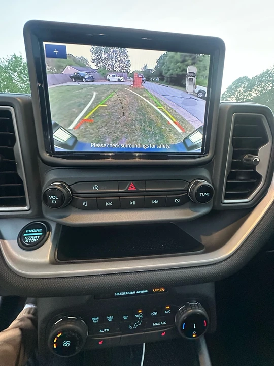 2022 Ford Bronco 6th Gen - Image 10 of 20