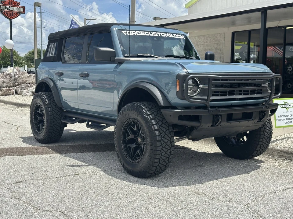2022 Ford Bronco 6th Gen - Image 15 of 21