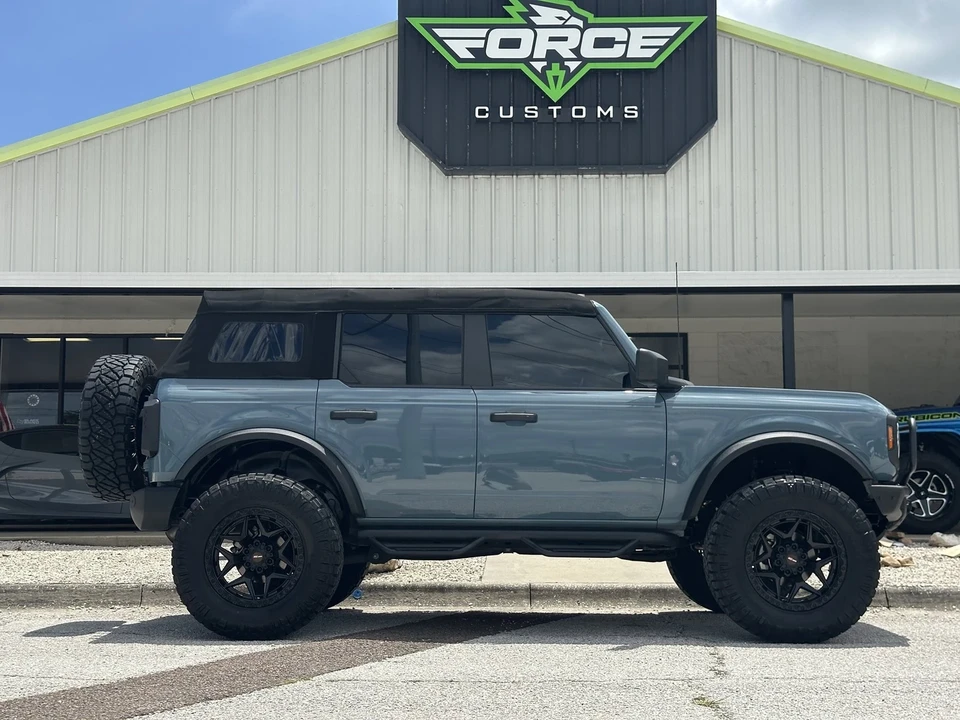 2022 Ford Bronco 6th Gen - Image 13 of 21
