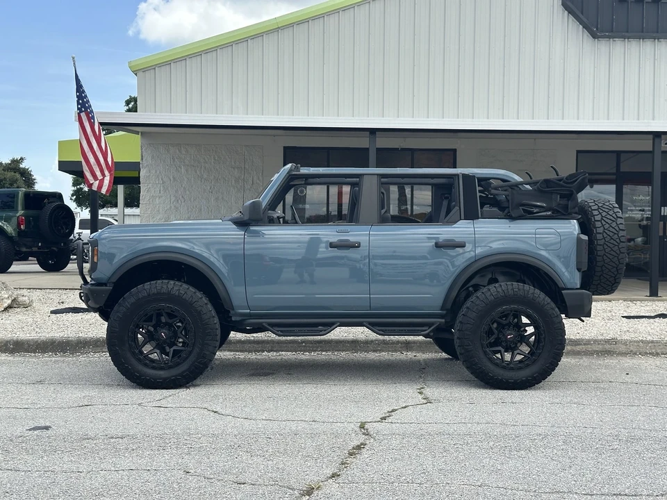 2022 Ford Bronco 6th Gen - Image 4 of 21