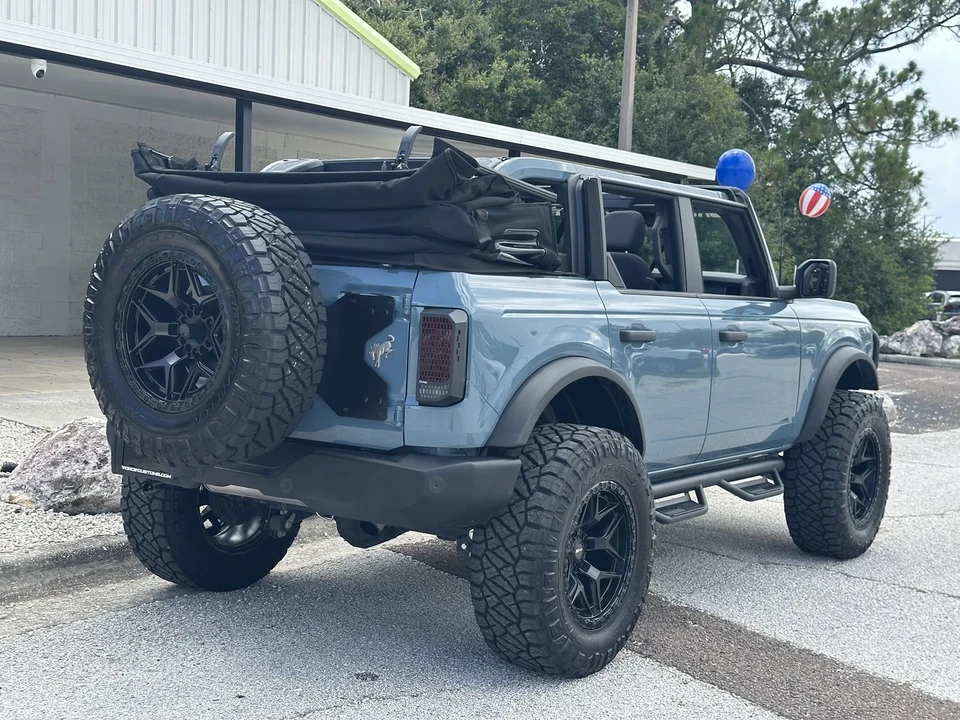 2022 Ford Bronco 6th Gen - Image 10 of 21
