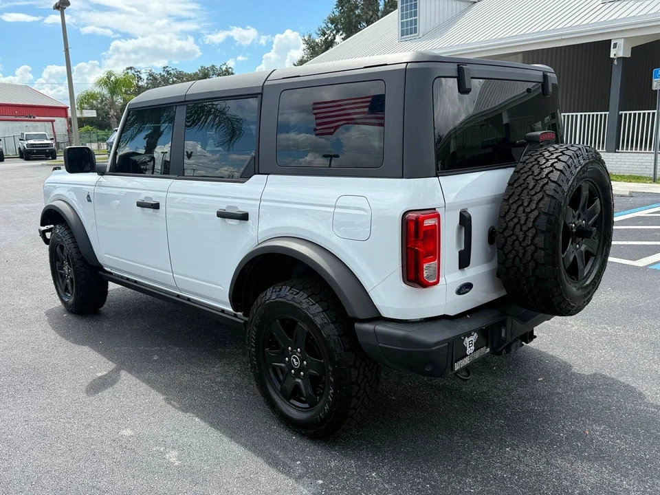 2022 Ford Bronco 6th Gen - Image 5 of 12