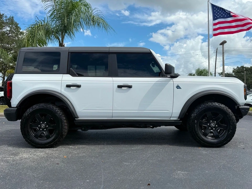 2022 Ford Bronco 6th Gen - Image 2 of 12