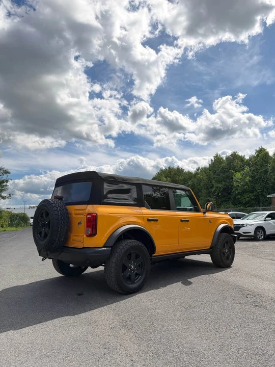 2022 Ford Bronco 6th Gen - Image 4 of 10