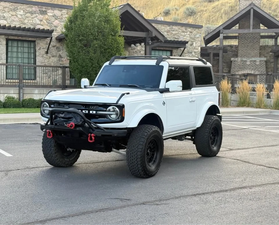 2022 Ford Bronco 6th Gen - Image 3 of 17