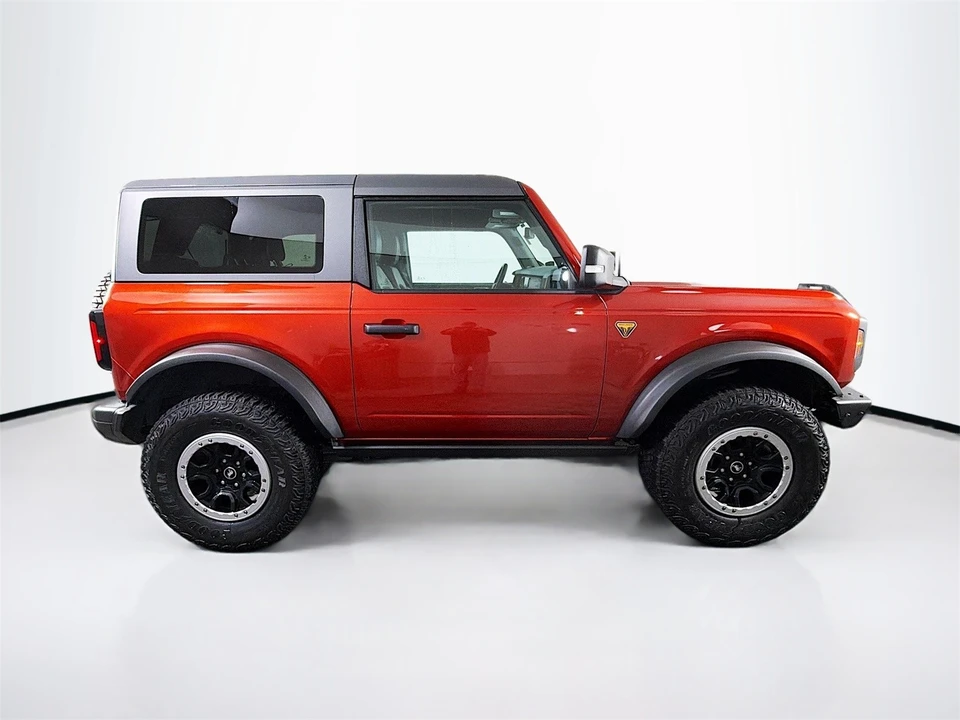 2022 Ford Bronco 6th Gen - Image 9 of 12