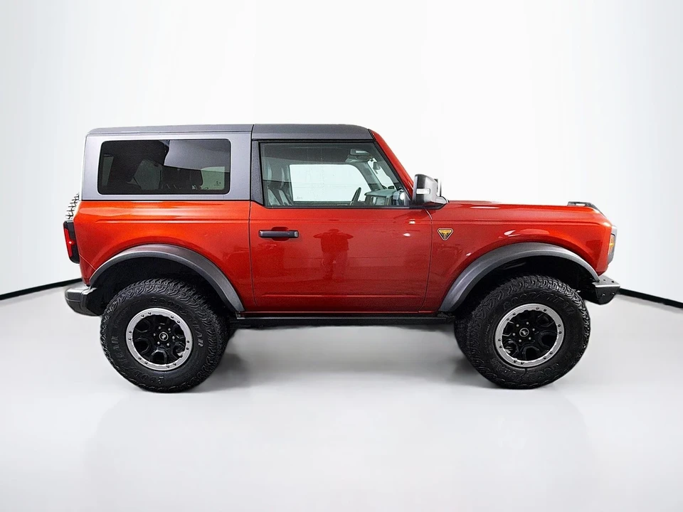 2022 Ford Bronco 6th Gen - Image 9 of 12