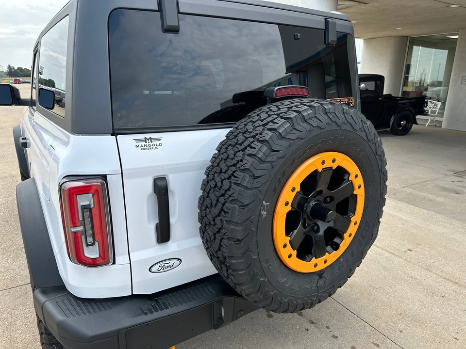 2022 Ford Bronco 6th Gen - Image 5 of 12