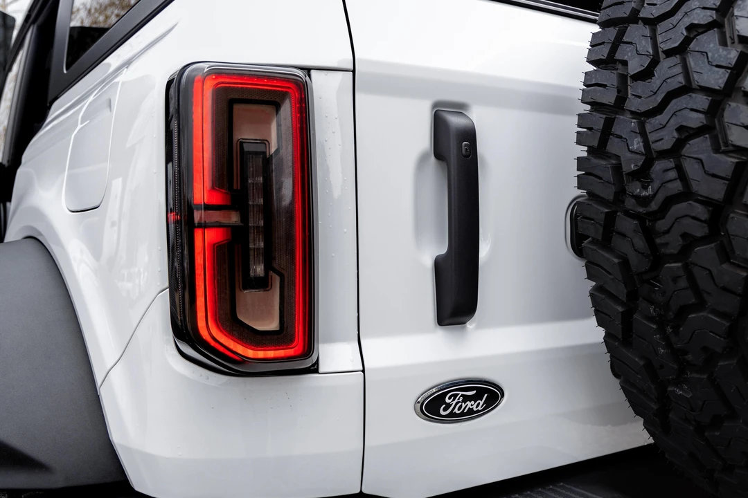 2022 Ford Bronco 6th Gen - Image 19 of 31