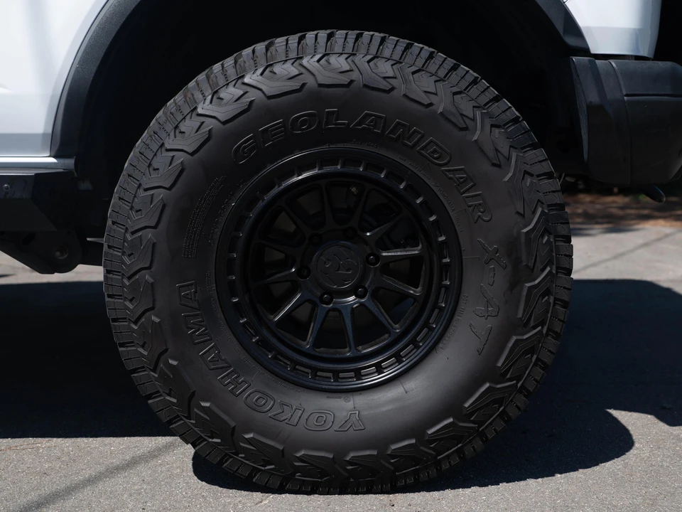 2022 Ford Bronco 6th Gen - Image 28 of 31