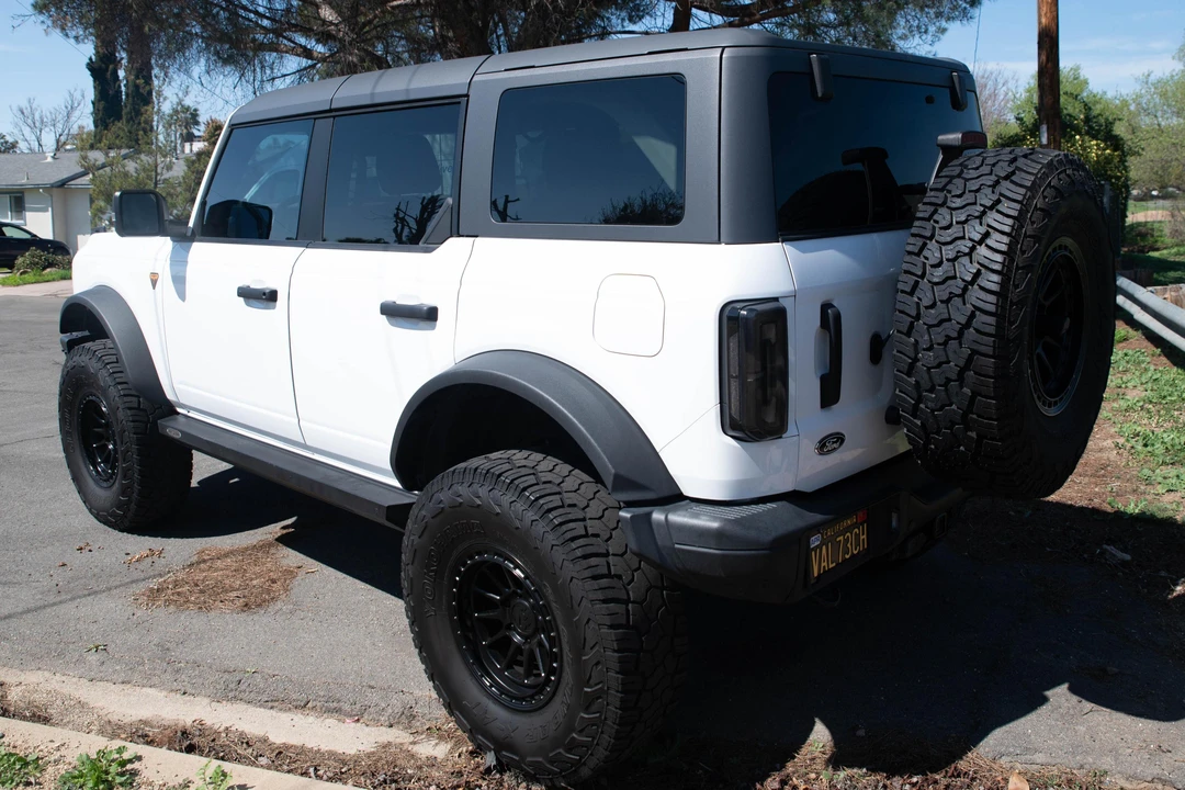 2022 Ford Bronco 6th Gen - Image 4 of 31