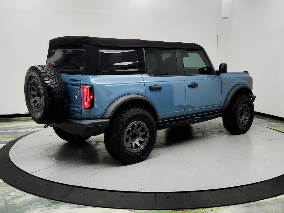 2022 Ford Bronco 6th Gen - Image 5 of 31