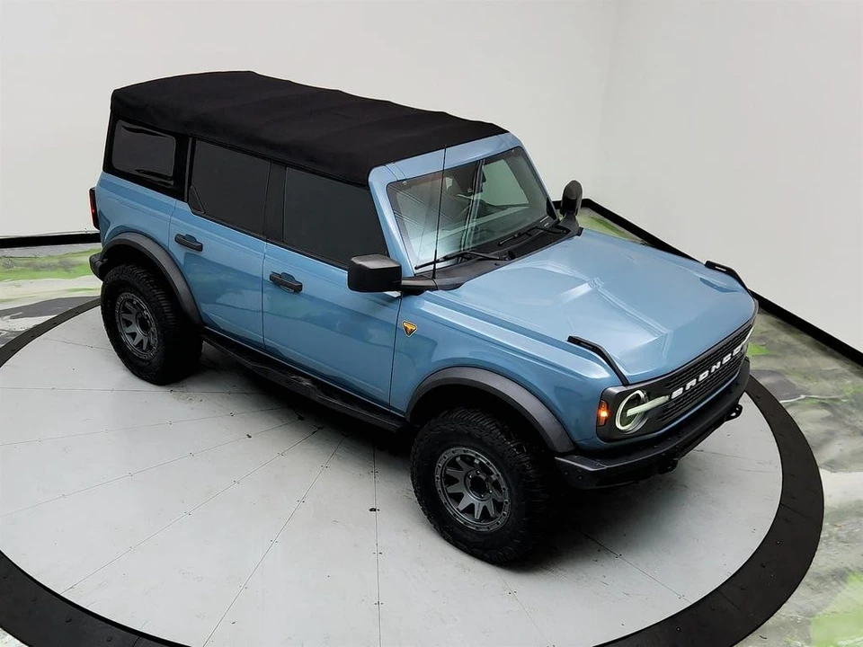 2022 Ford Bronco 6th Gen - Image 29 of 31