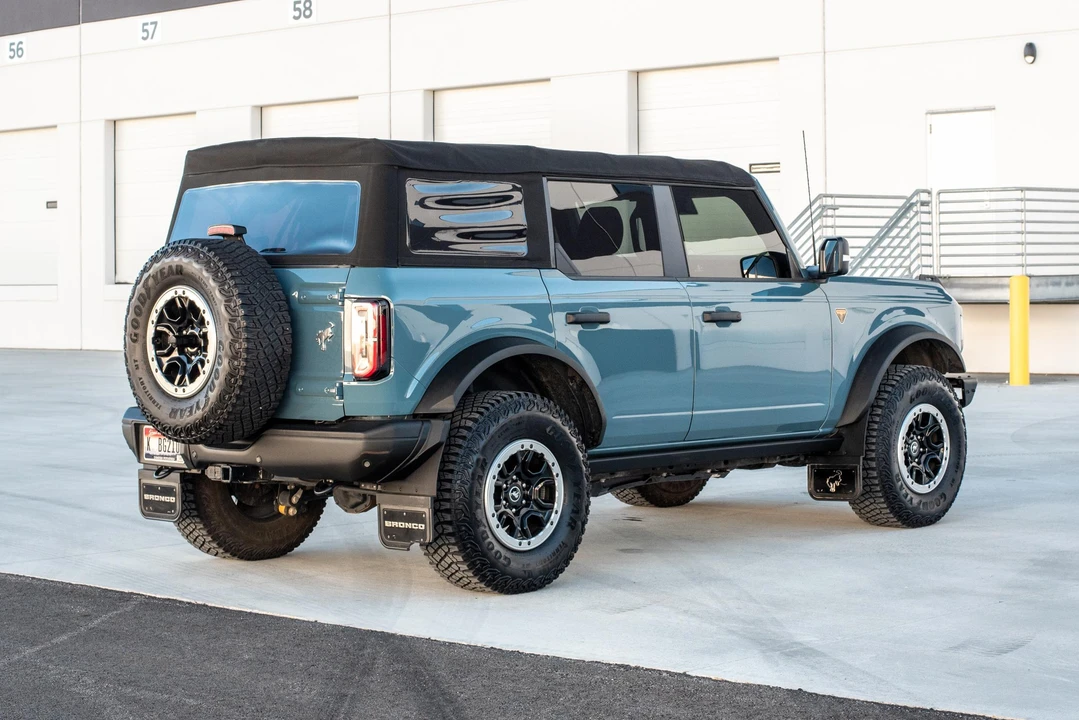 2022 Ford Bronco 6th Gen - Image 8 of 31