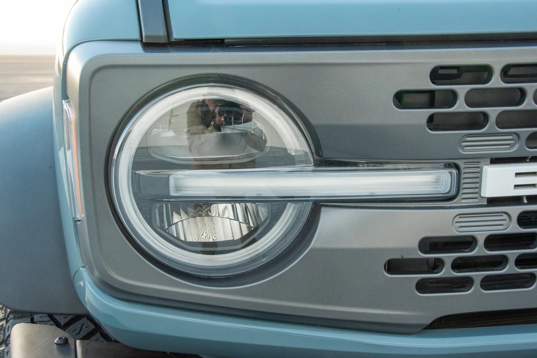 2022 Ford Bronco 6th Gen - Image 12 of 31