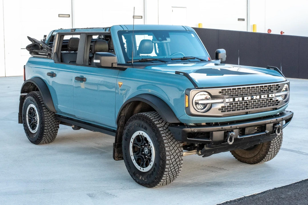 2022 Ford Bronco 6th Gen - Image 11 of 31