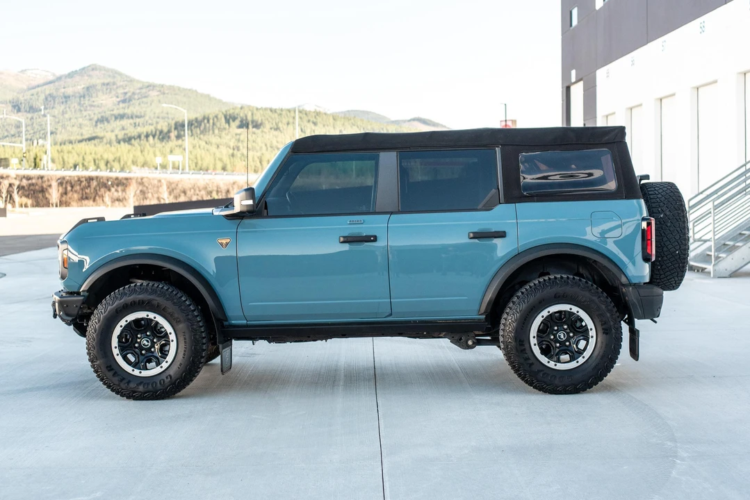 2022 Ford Bronco 6th Gen - Image 7 of 31