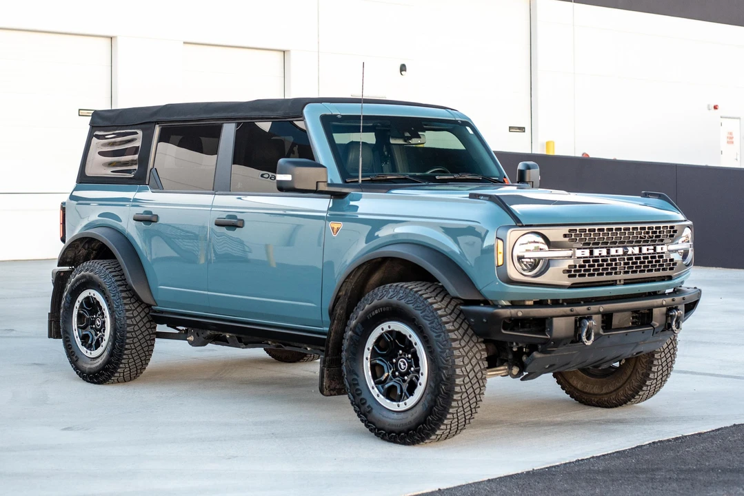 2022 Ford Bronco 6th Gen - Image 9 of 31