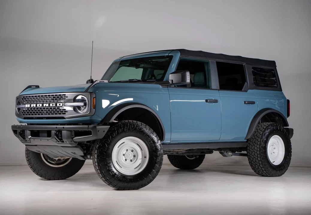 2022 Ford Bronco 6th Gen - Image 18 of 31