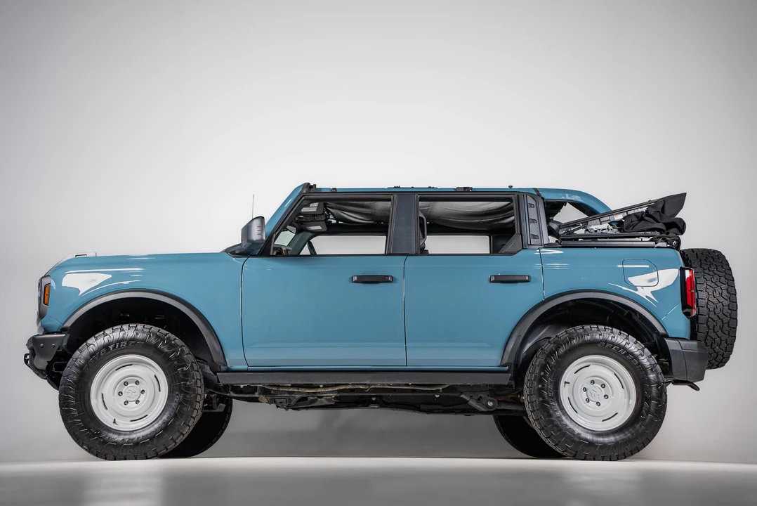2022 Ford Bronco 6th Gen - Image 19 of 31