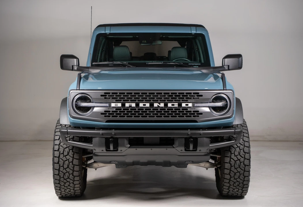 2022 Ford Bronco 6th Gen - Image 9 of 31