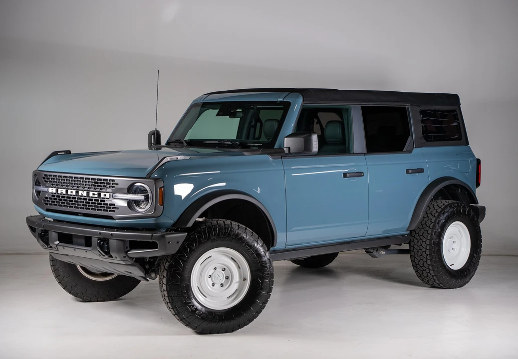 2022 Ford Bronco 6th Gen - Image 17 of 31