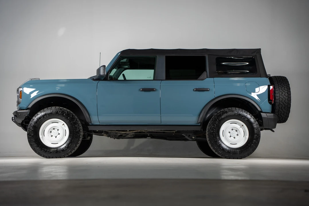 2022 Ford Bronco 6th Gen - Image 21 of 31