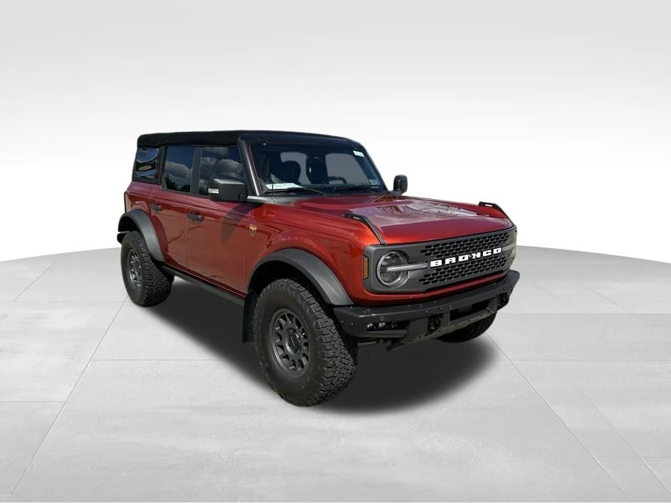 2022 Ford Bronco 6th Gen - Image 5 of 12